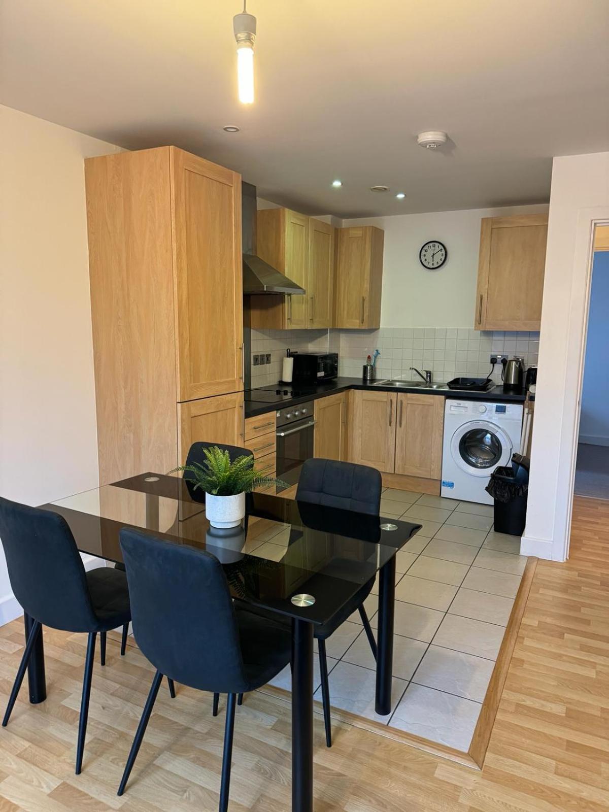 Spacious 2 Bedrooms Apartment In Stratford Londen Buitenkant foto
